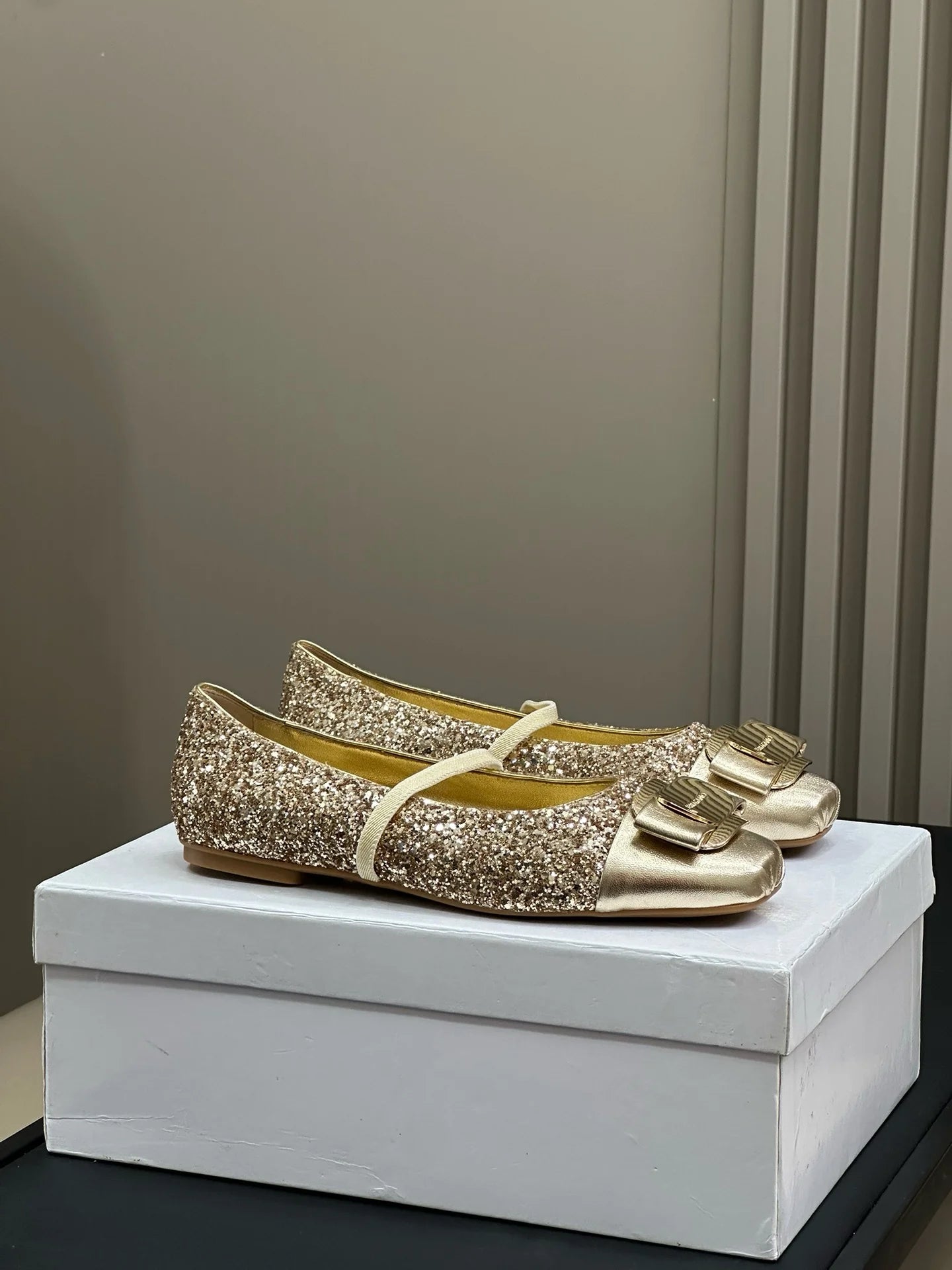 FERRAGAMO HEELS