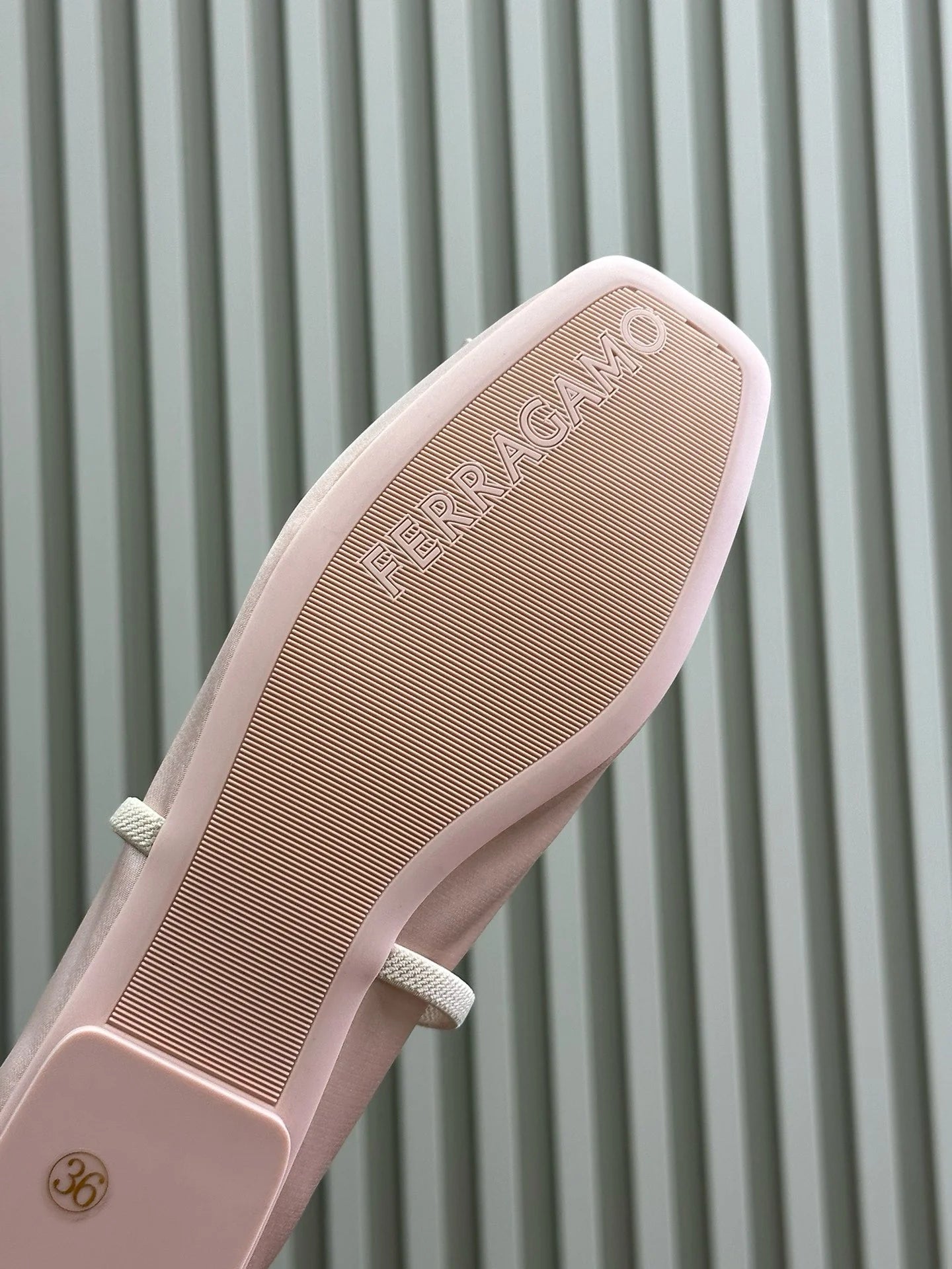 FERRAGAMO HEELS