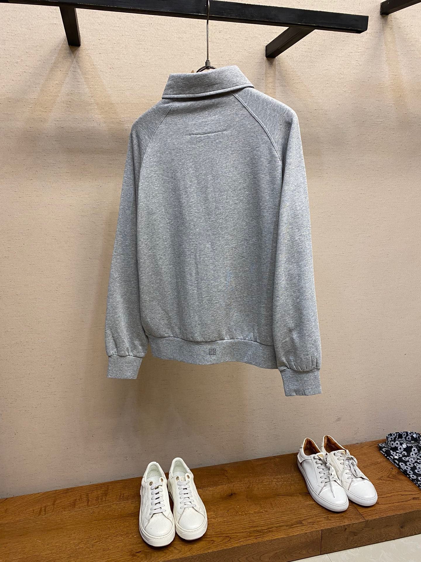 GVC LONG SLEEVE