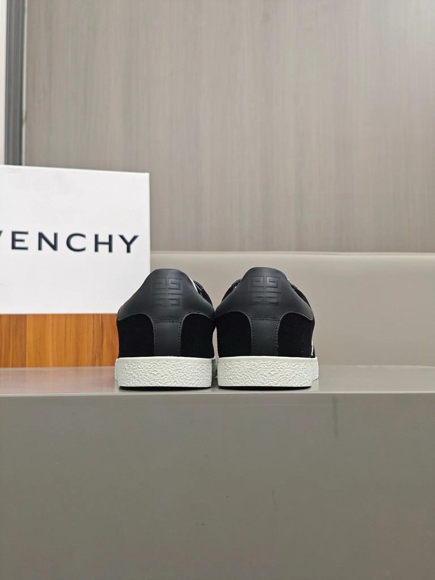 GVC SNEAKER