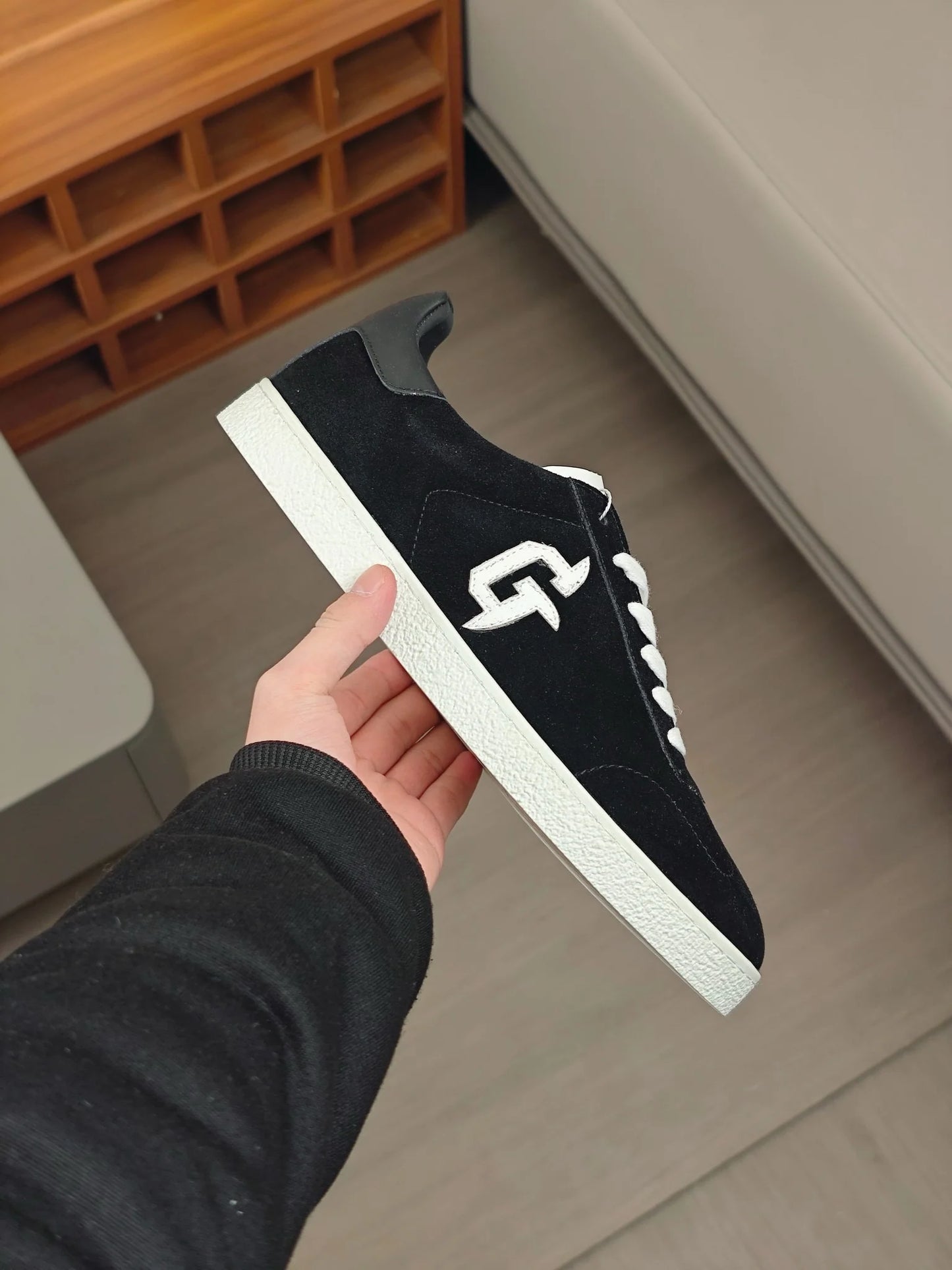 GVC SNEAKER