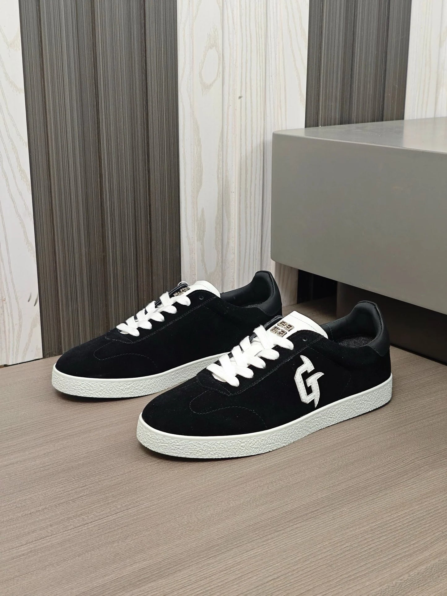 GVC SNEAKER