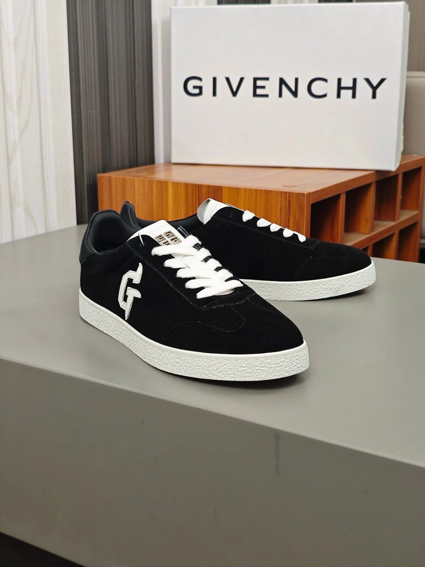 GVC SNEAKER