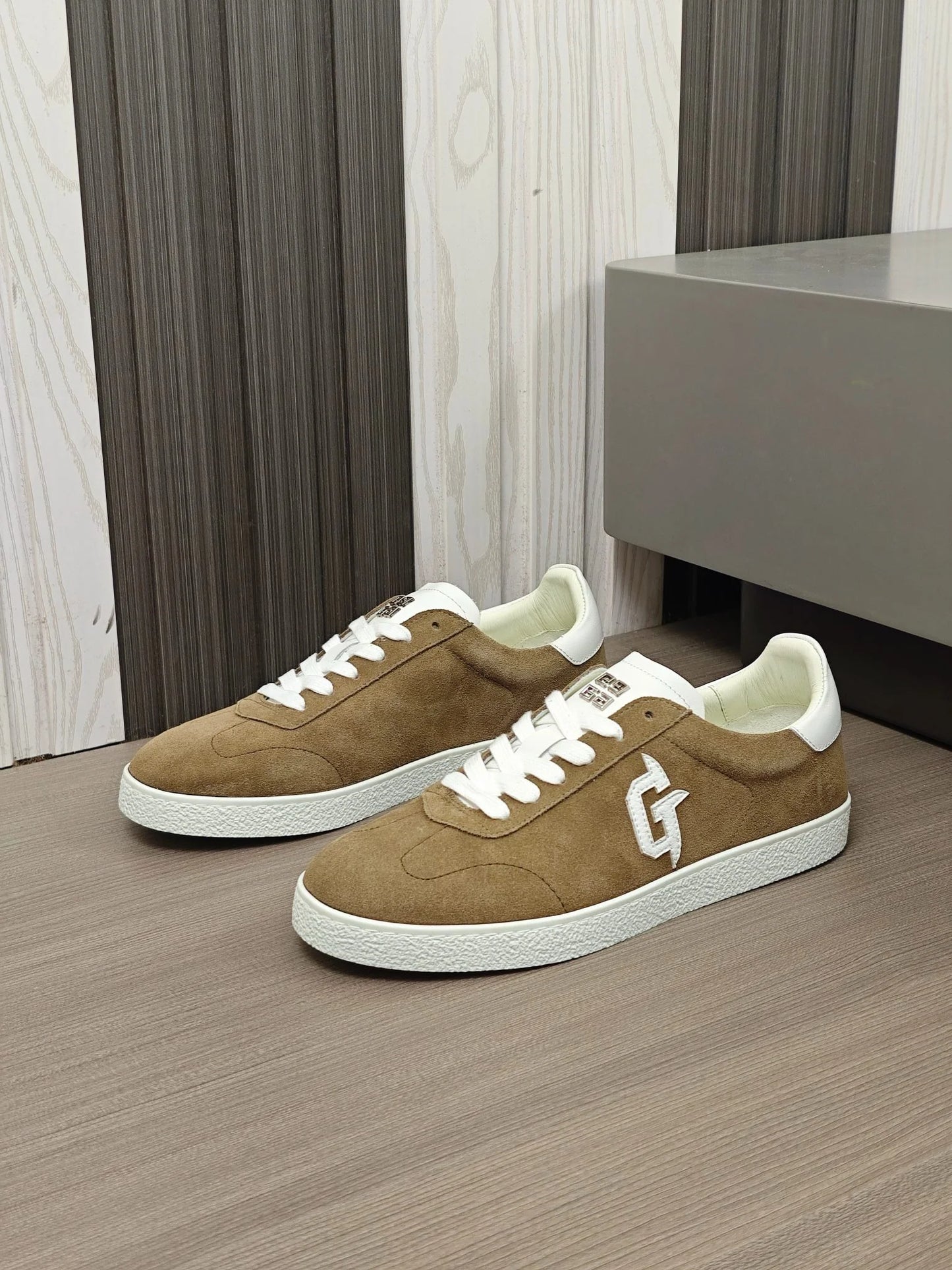 GVC SNEAKER