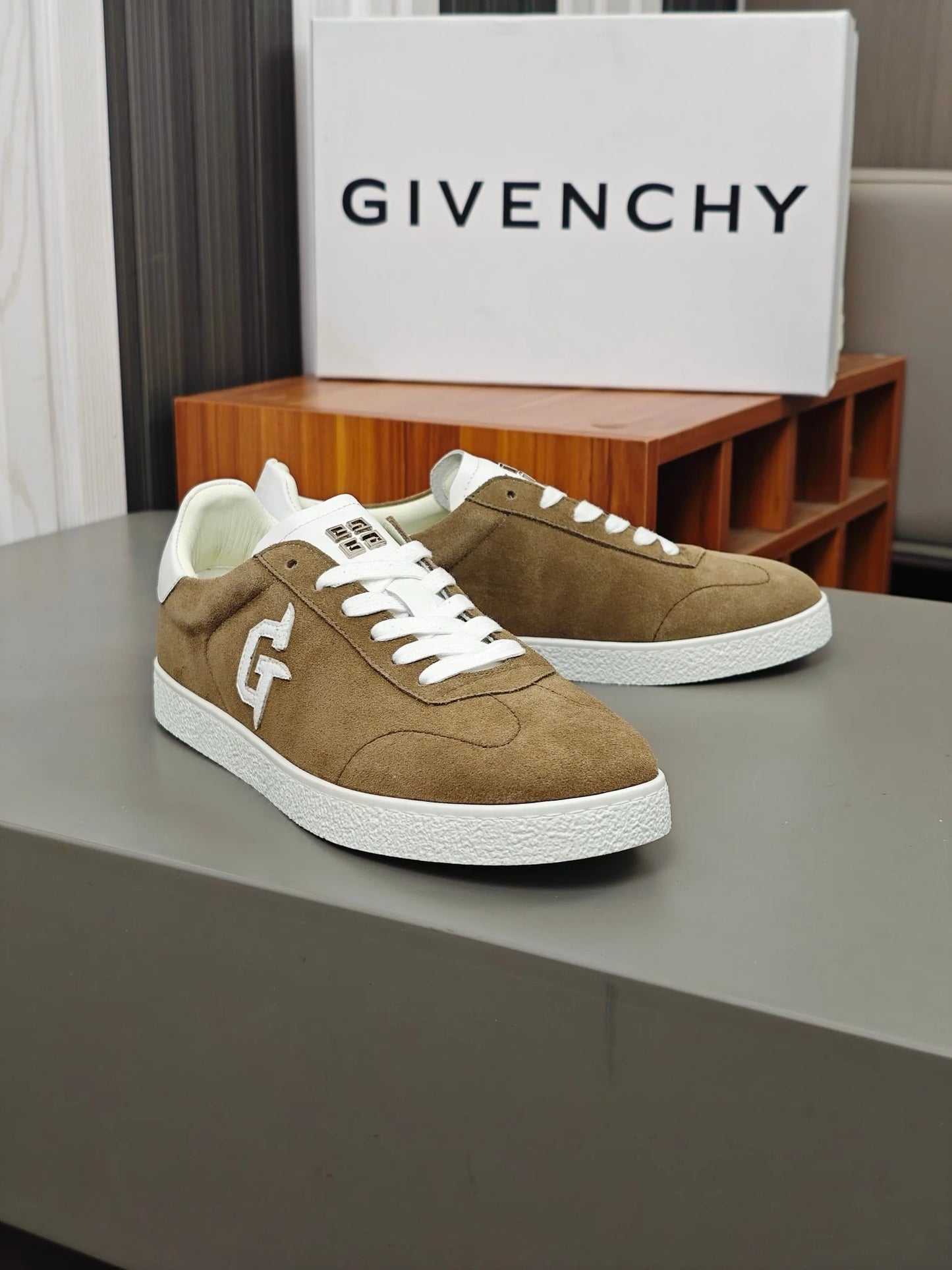 GVC SNEAKER