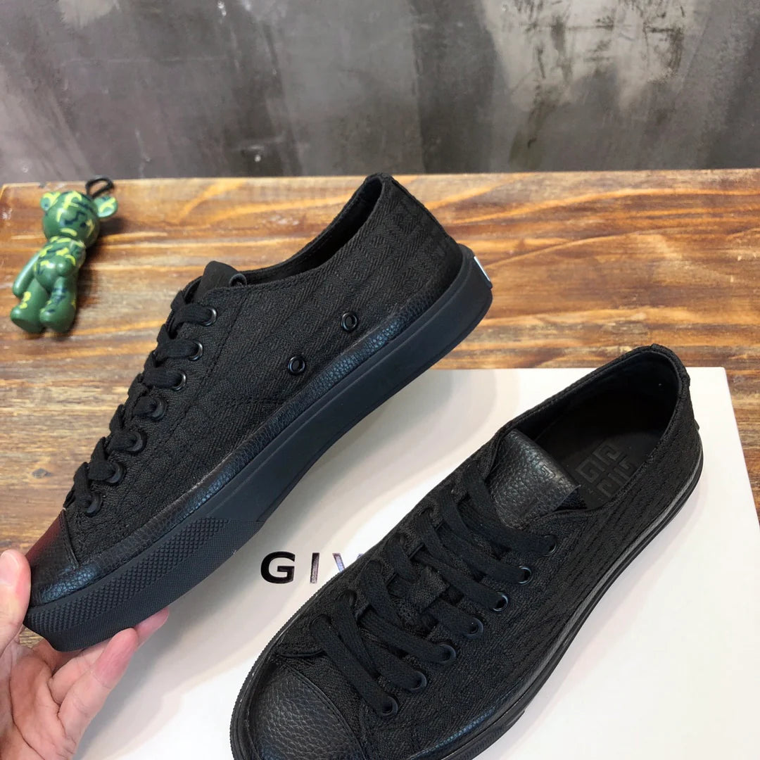GVC SNEAKER