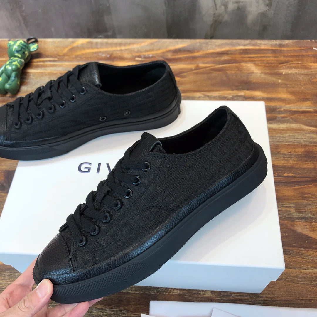 GVC SNEAKER