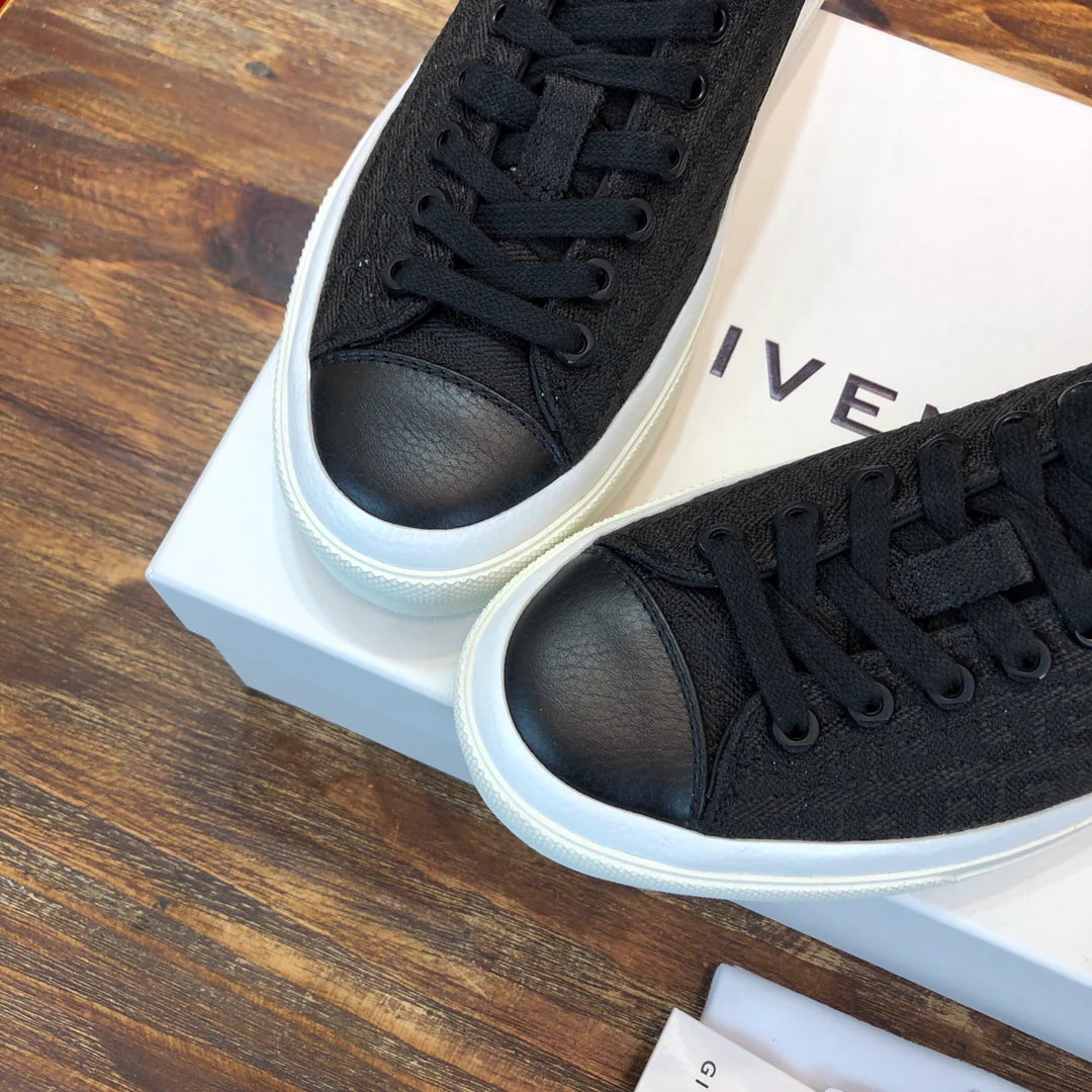 GVC SNEAKER