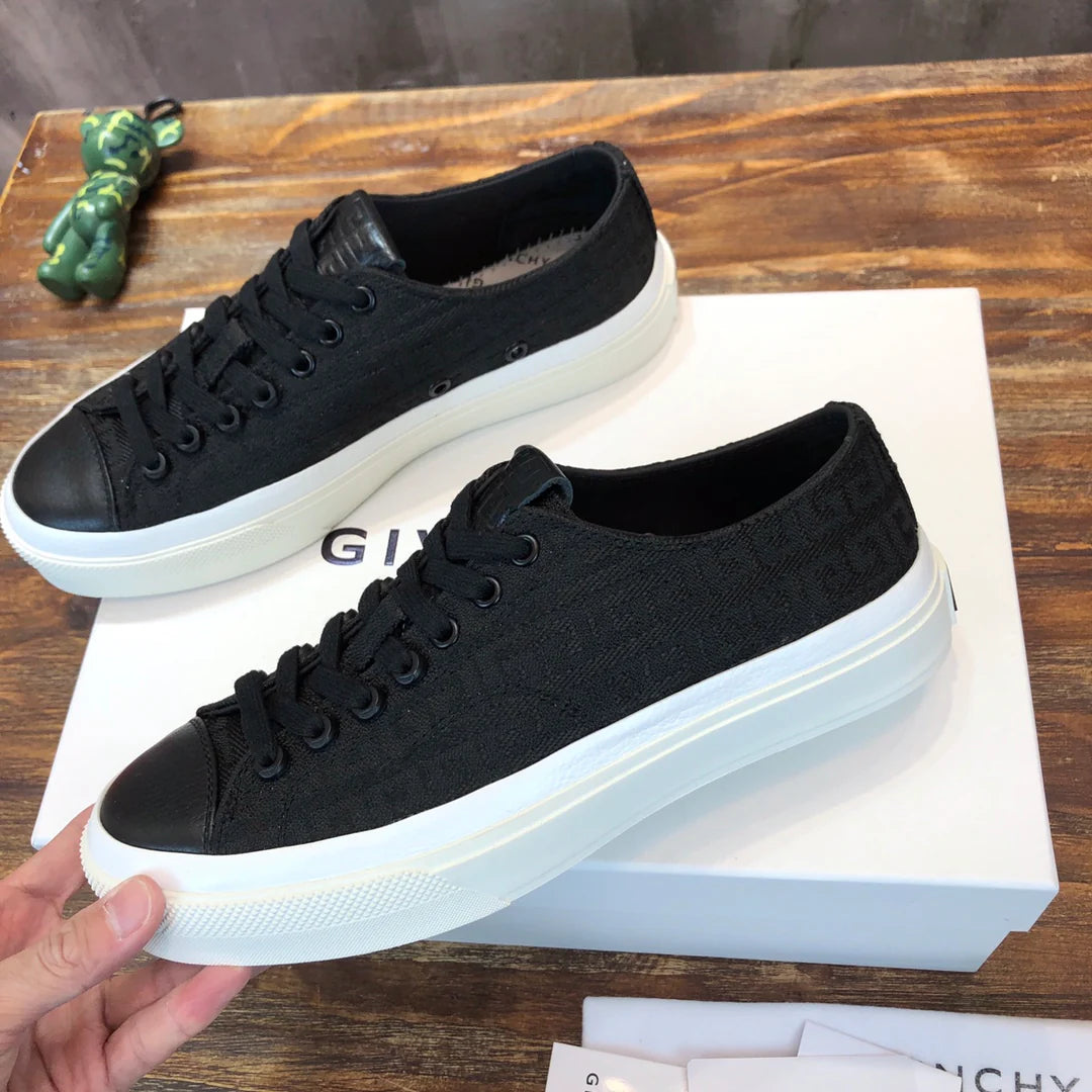 GVC SNEAKER