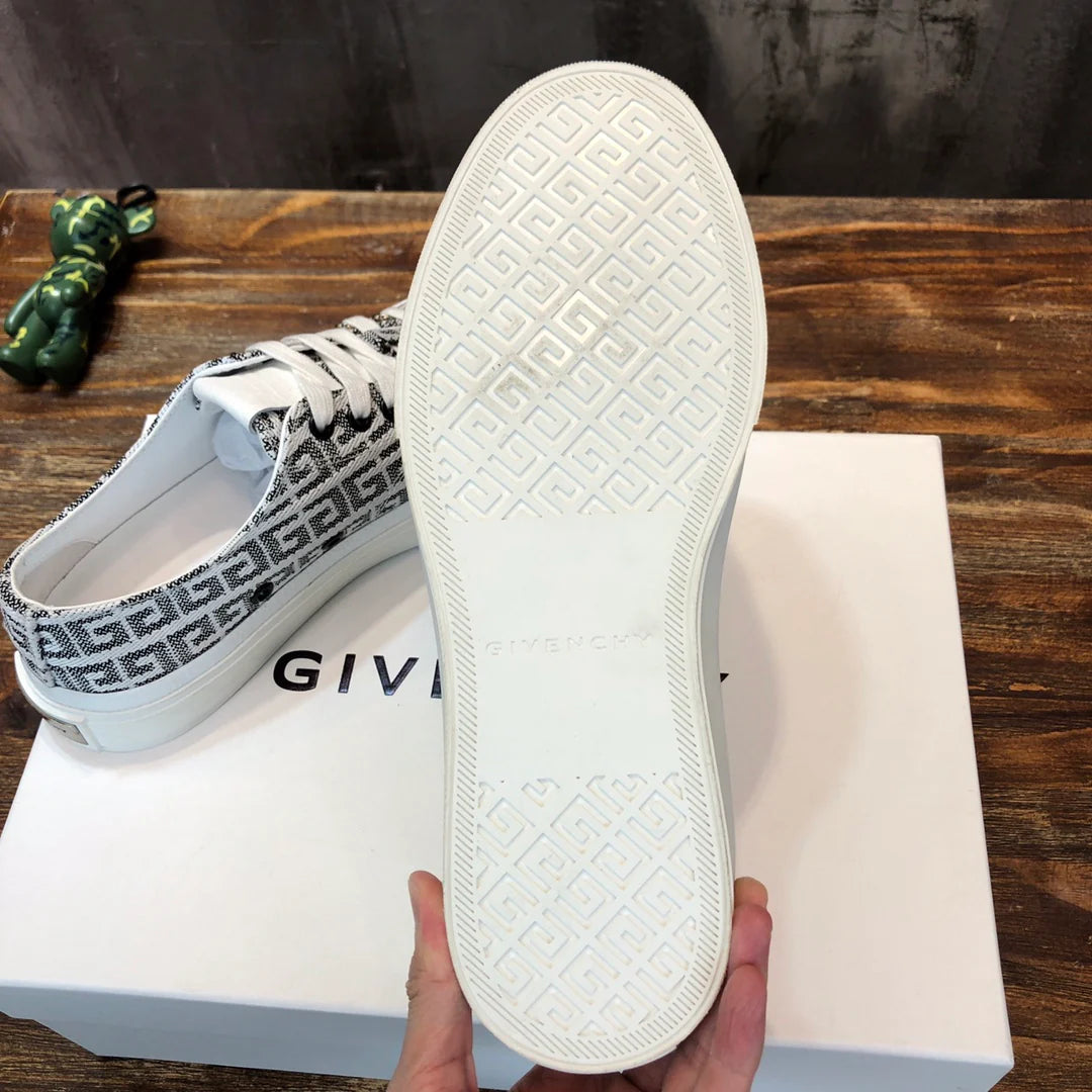 GVC SNEAKER