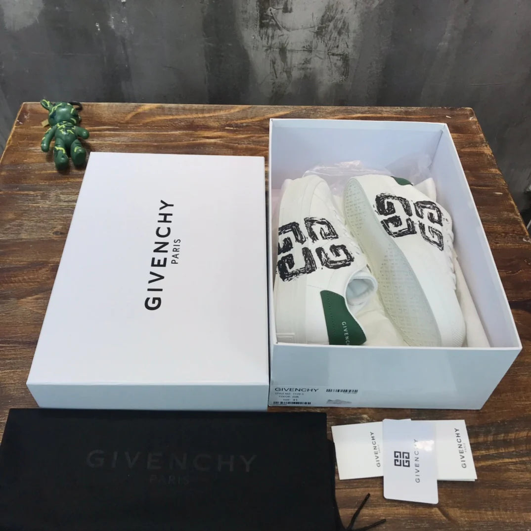 GVC SNEAKER