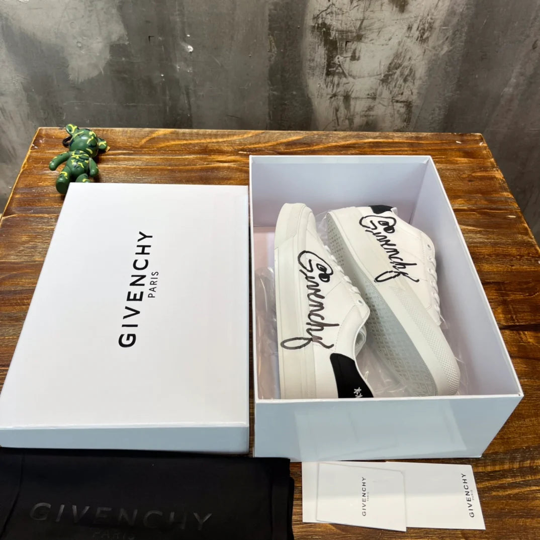 GVC SNEAKER