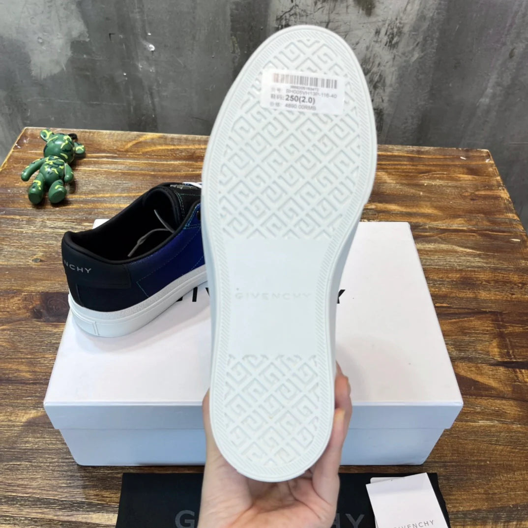 GVC SNEAKER