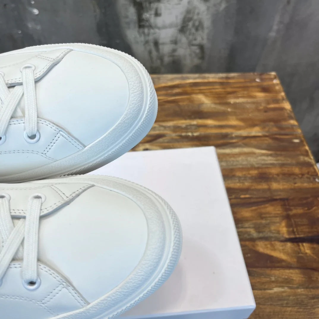 GVC SNEAKER