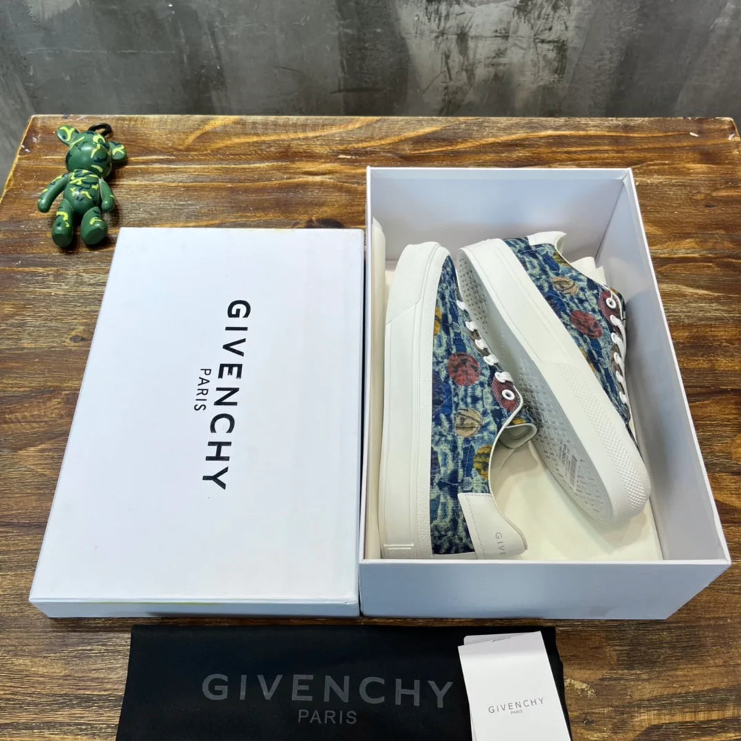 GVC SNEAKER