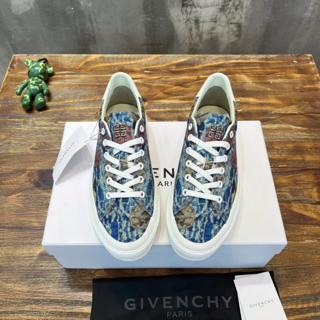 GVC SNEAKER