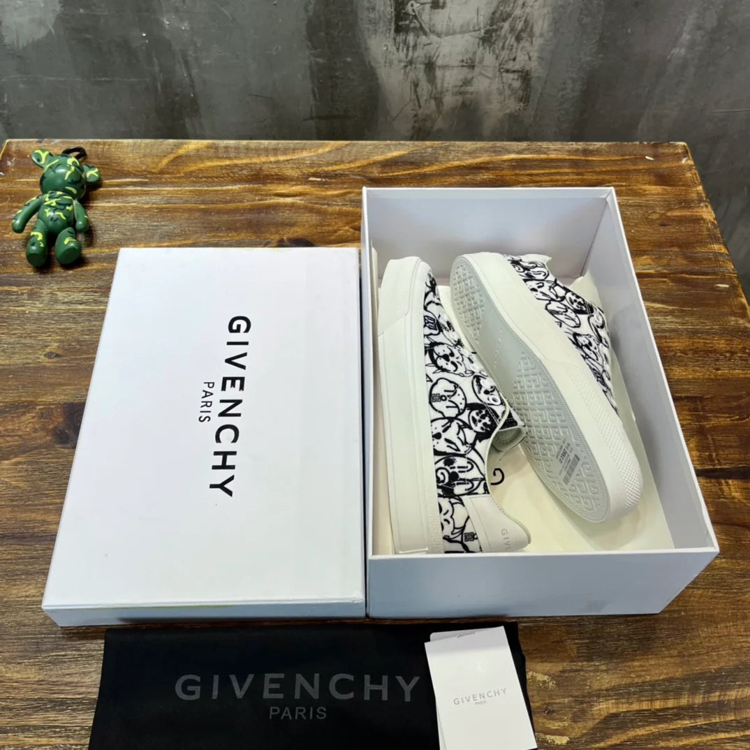 GVC SNEAKER