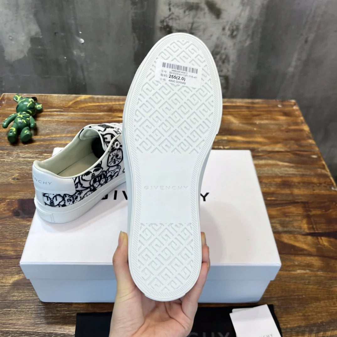GVC SNEAKER