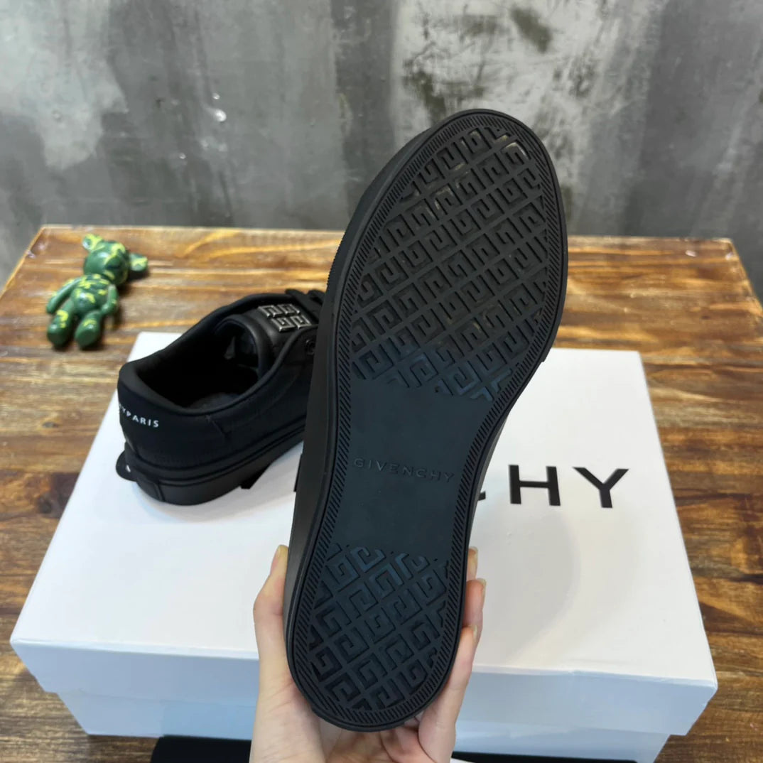GVC SNEAKER
