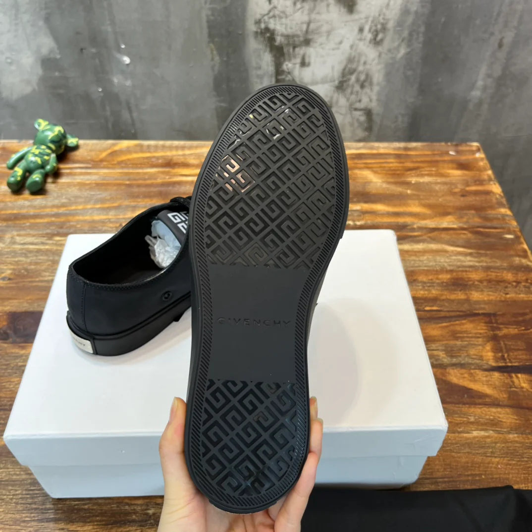 GVC SNEAKER
