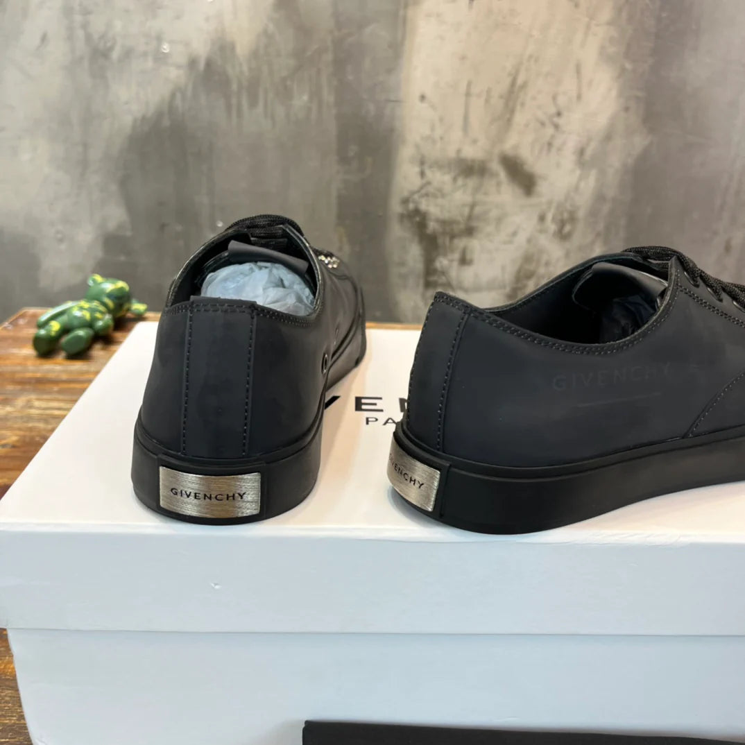 GVC SNEAKER