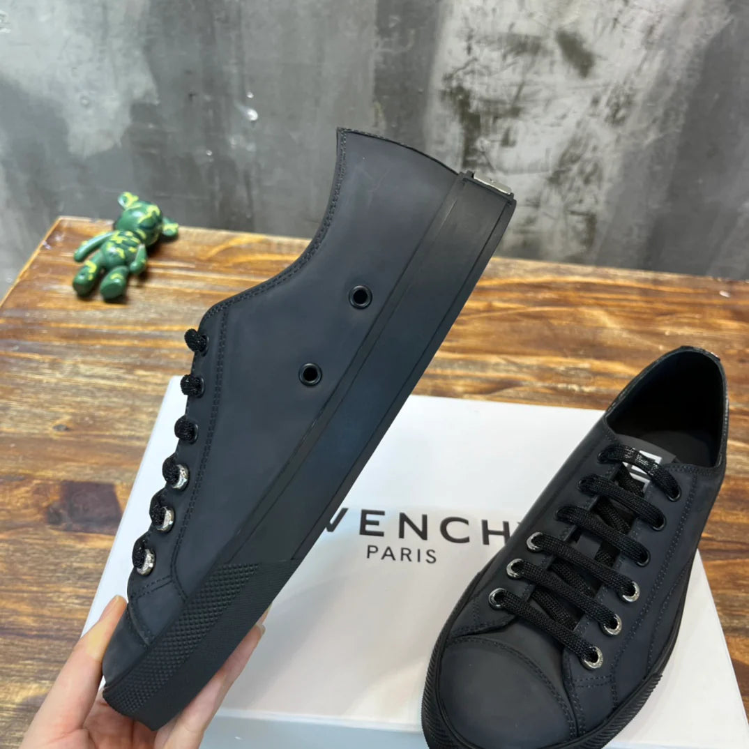 GVC SNEAKER