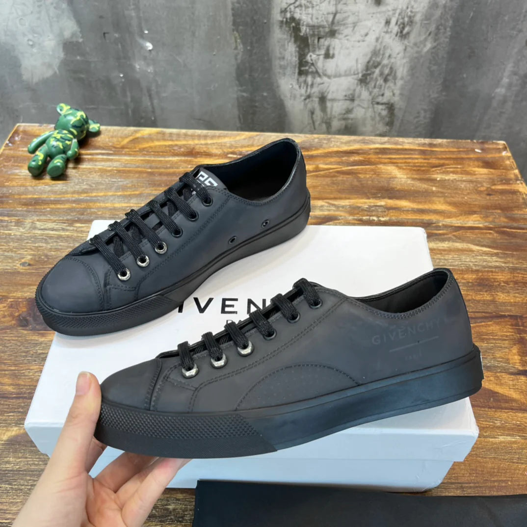 GVC SNEAKER