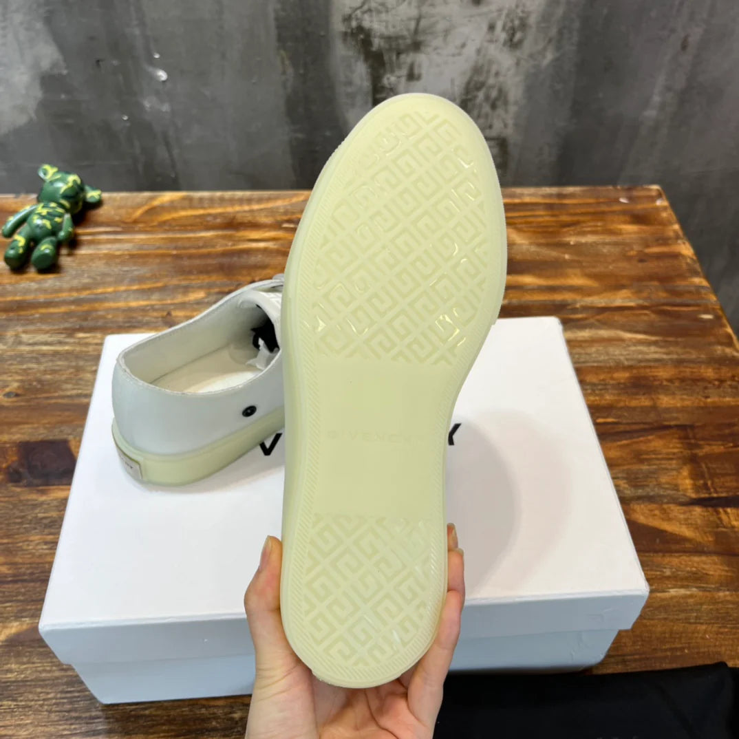 GVC SNEAKER