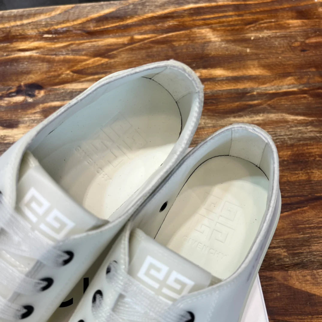 GVC SNEAKER