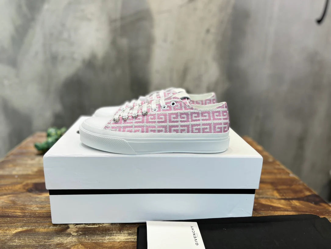 GVC SNEAKER