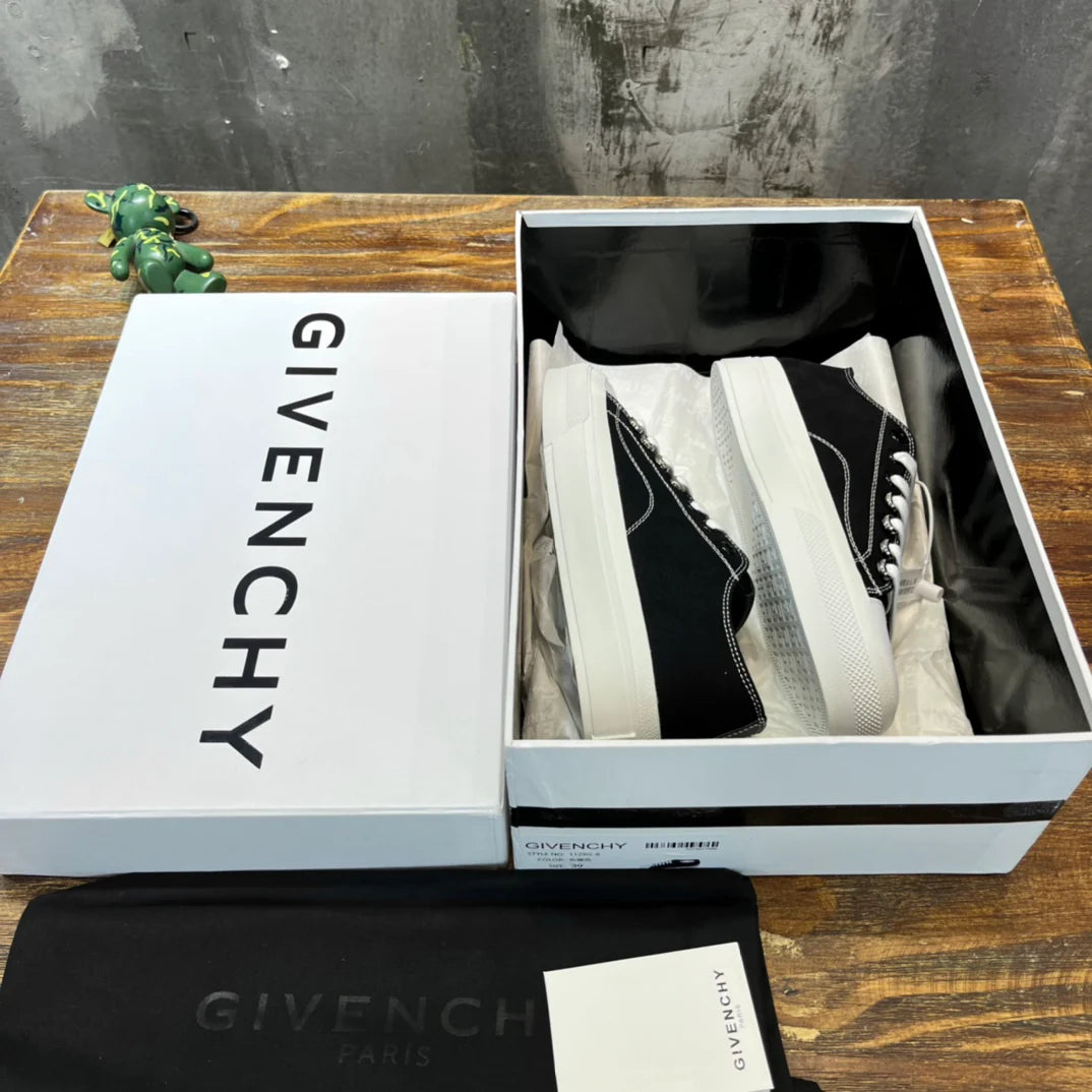 GVC SNEAKER