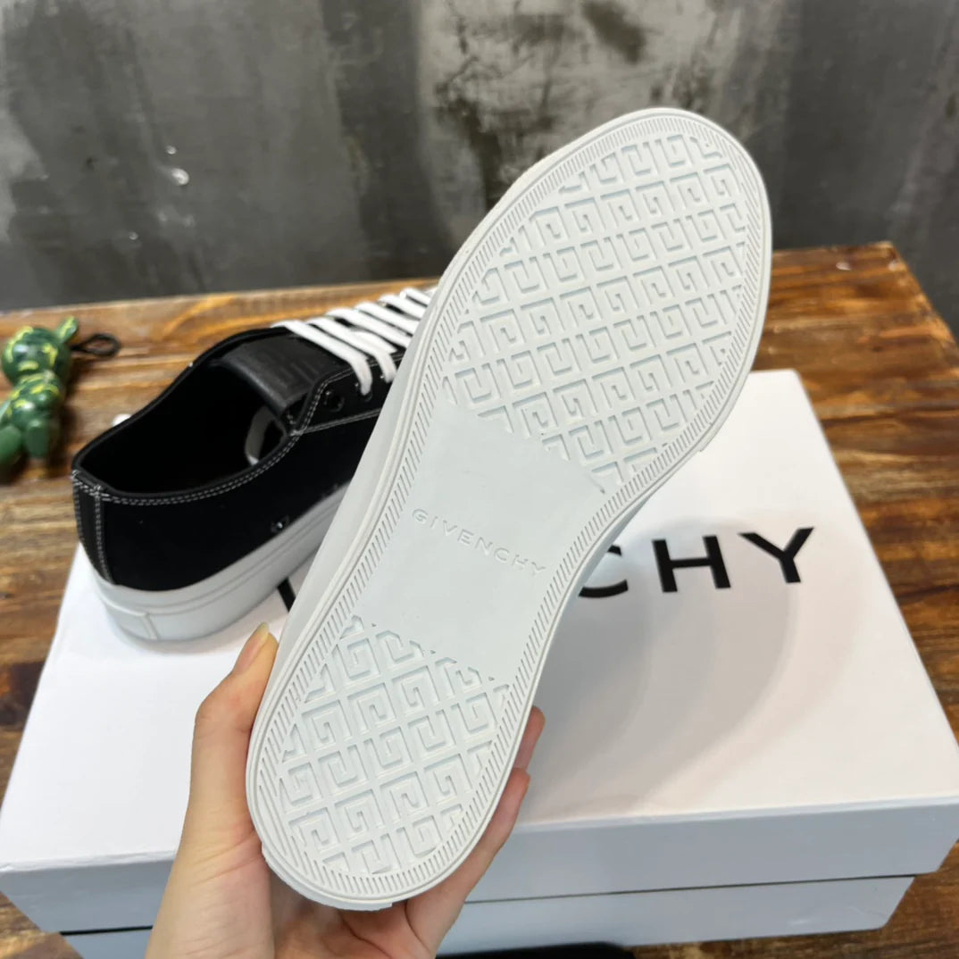 GVC SNEAKER