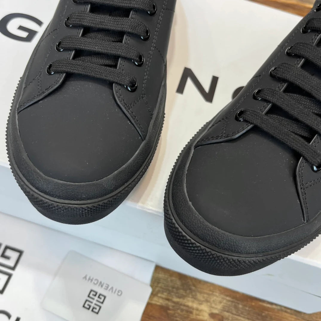 GVC SNEAKER