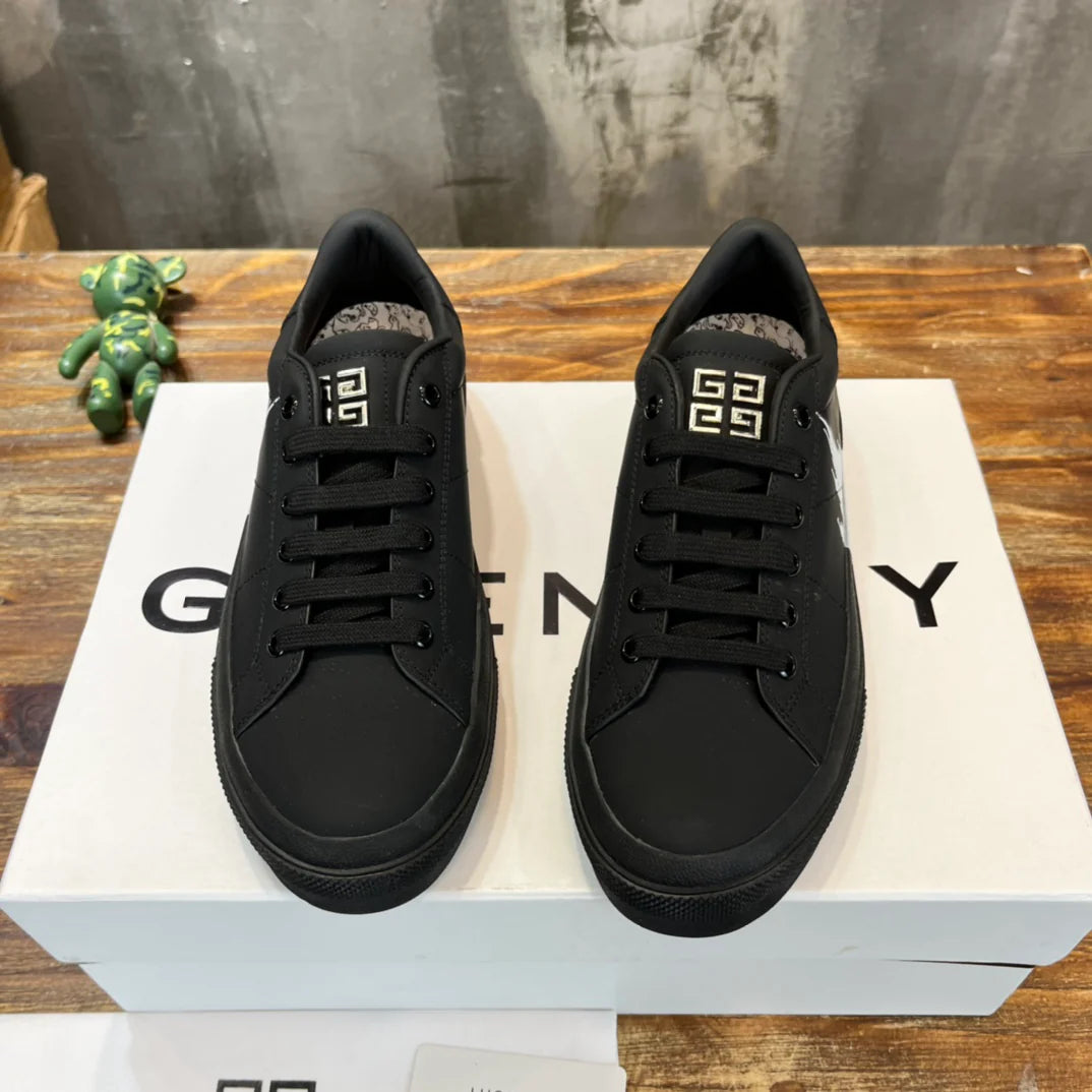 GVC SNEAKER