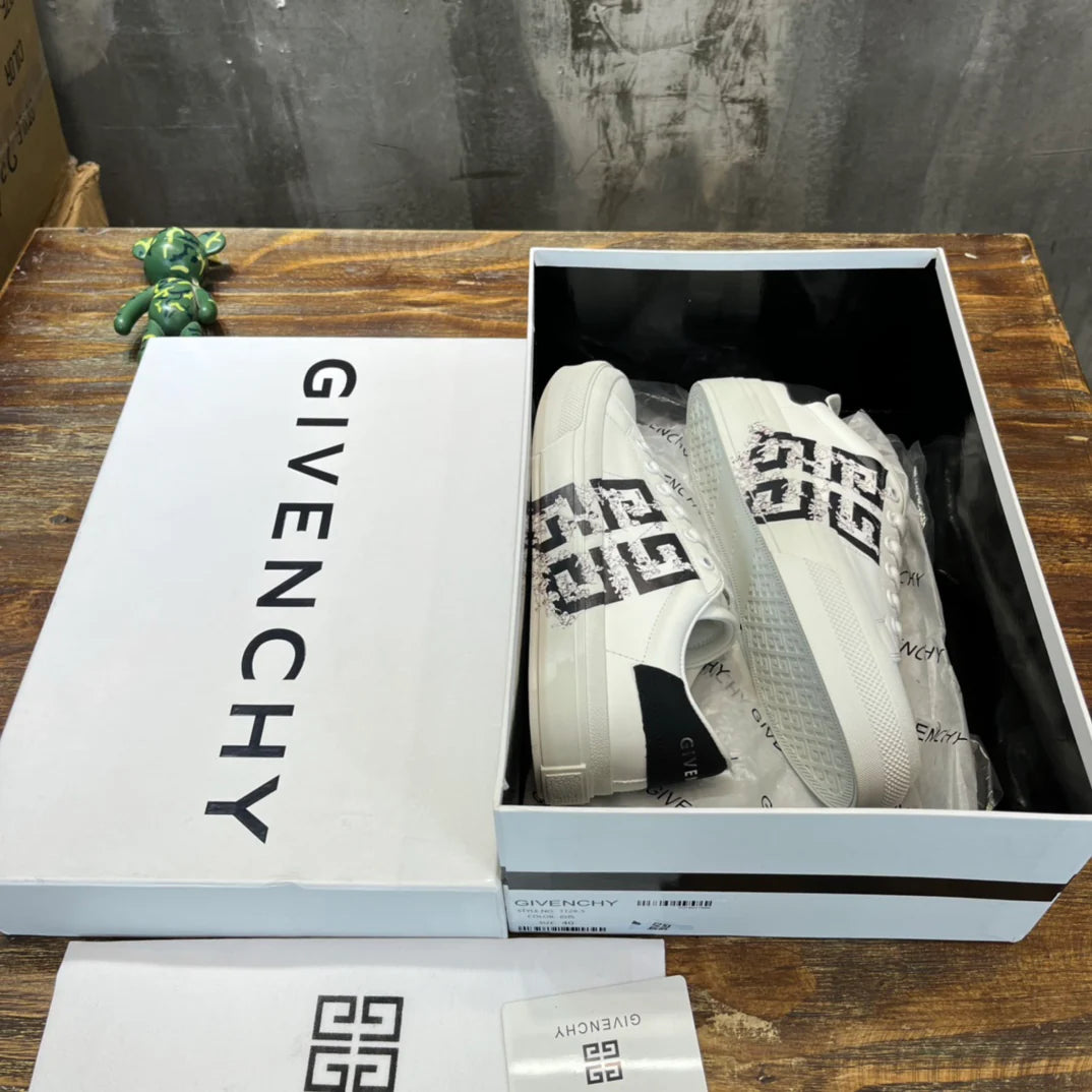 GVC SNEAKER