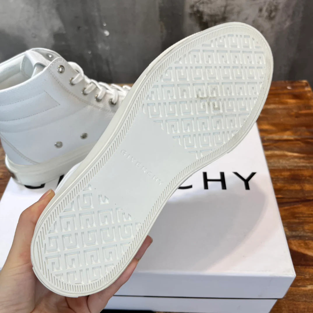 GVC SNEAKER