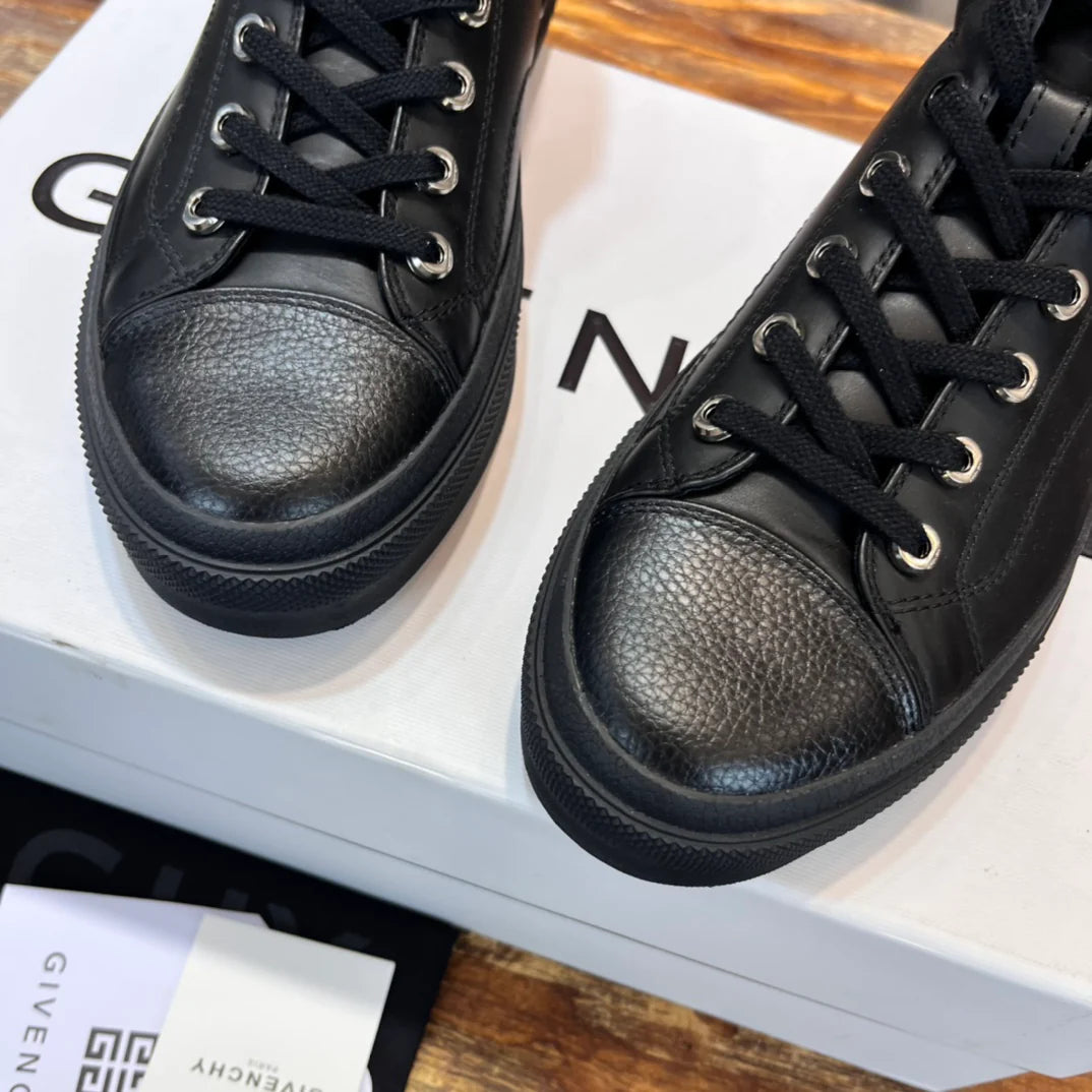 GVC SNEAKER