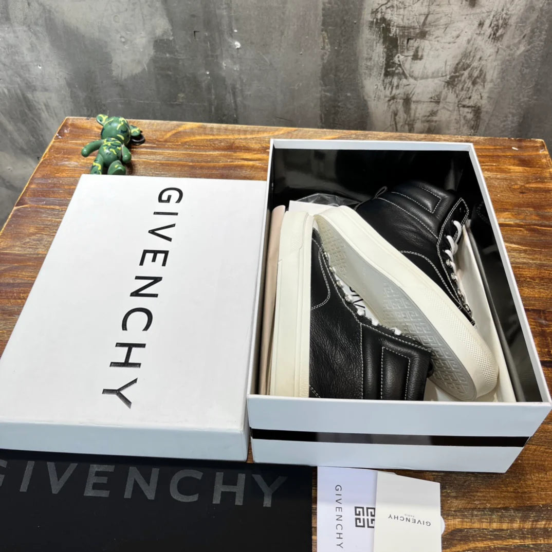 GVC SNEAKER