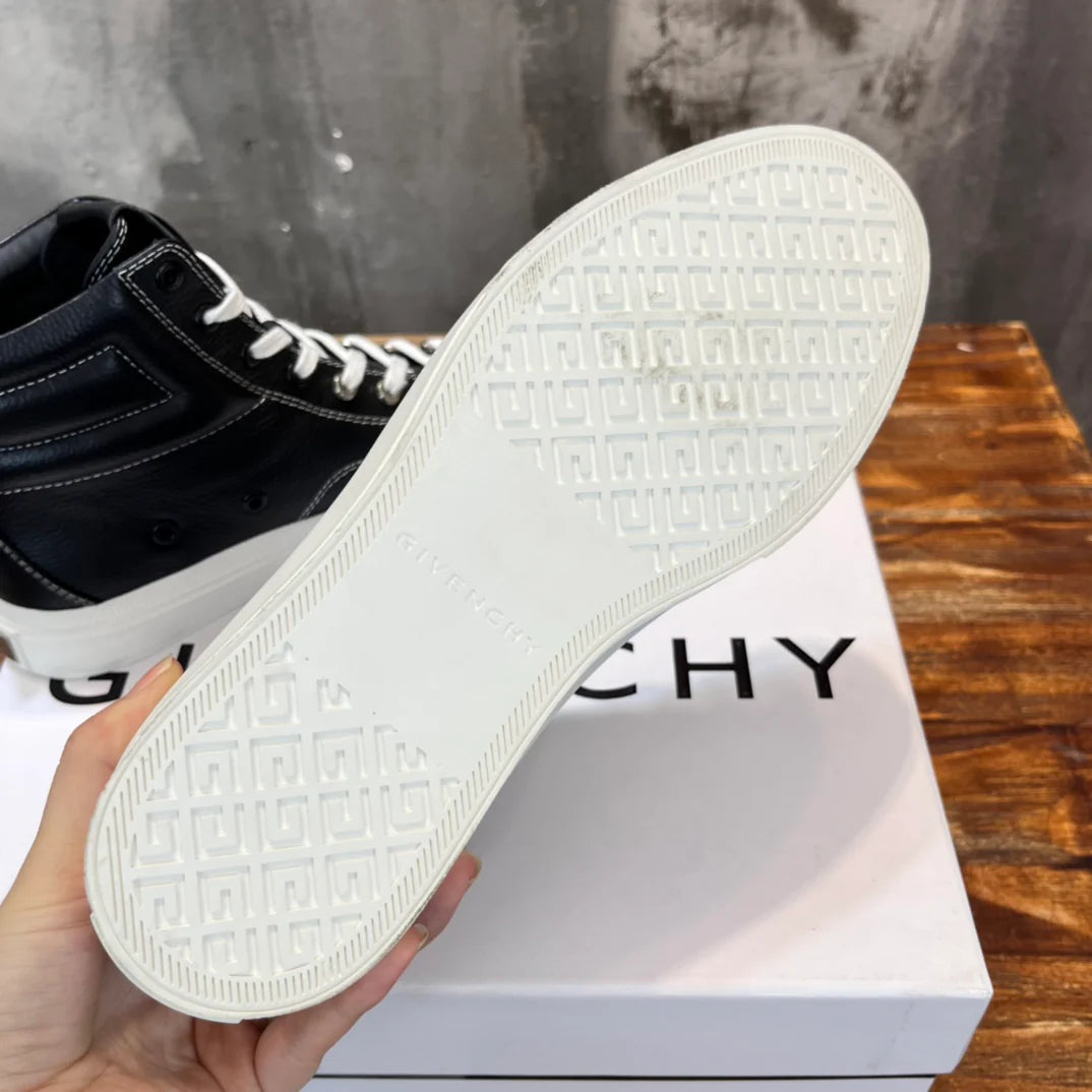 GVC SNEAKER