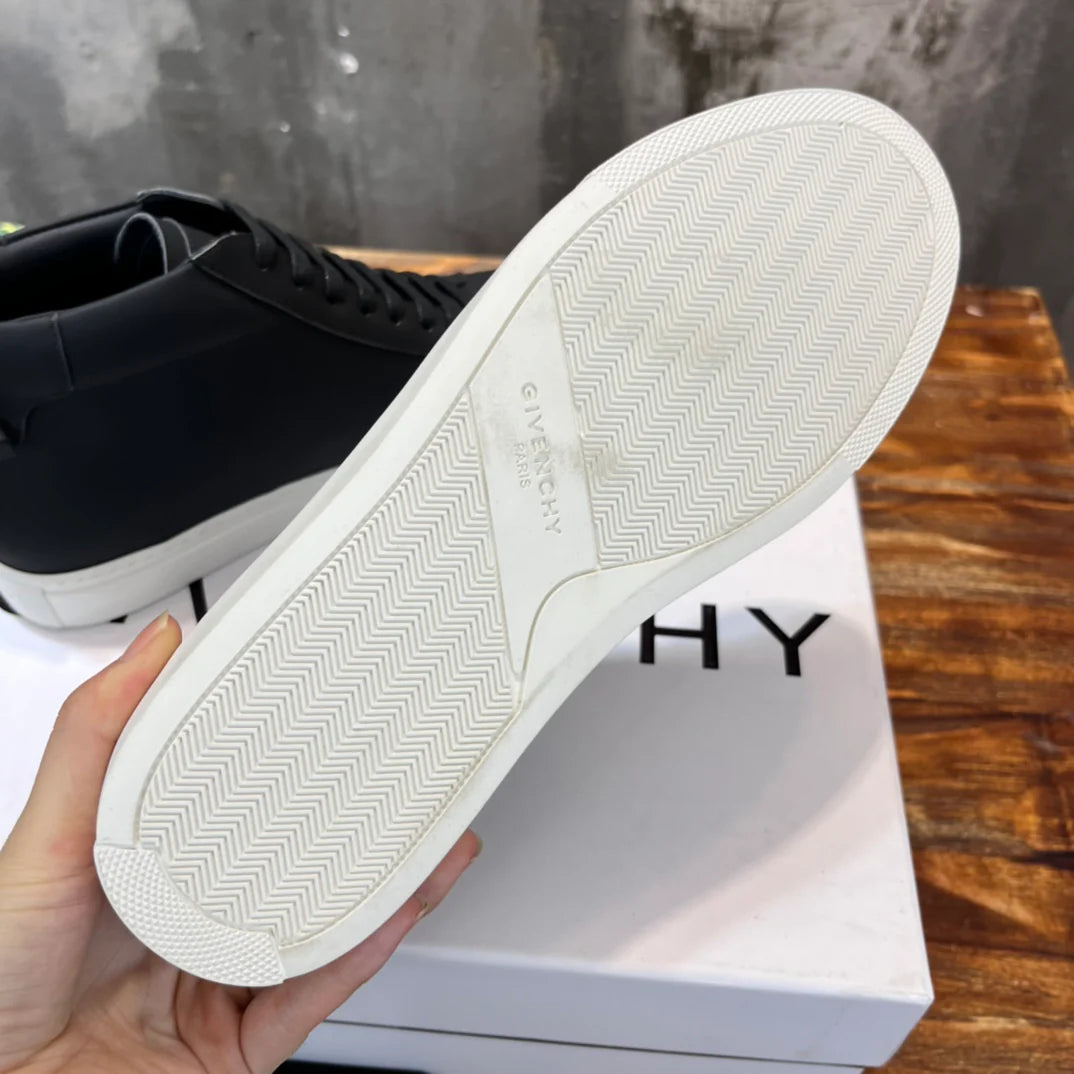 GVC SNEAKER