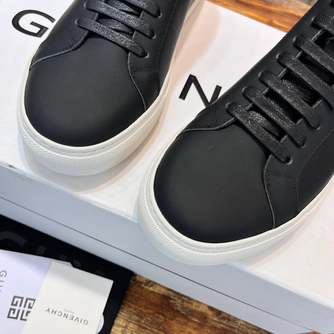 GVC SNEAKER