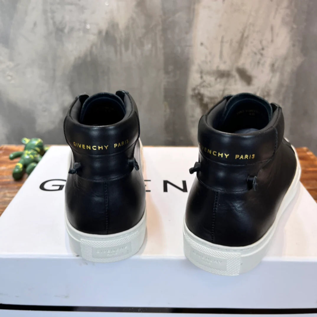 GVC SNEAKER