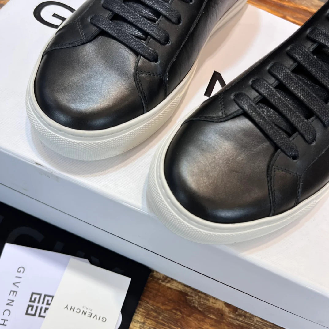 GVC SNEAKER