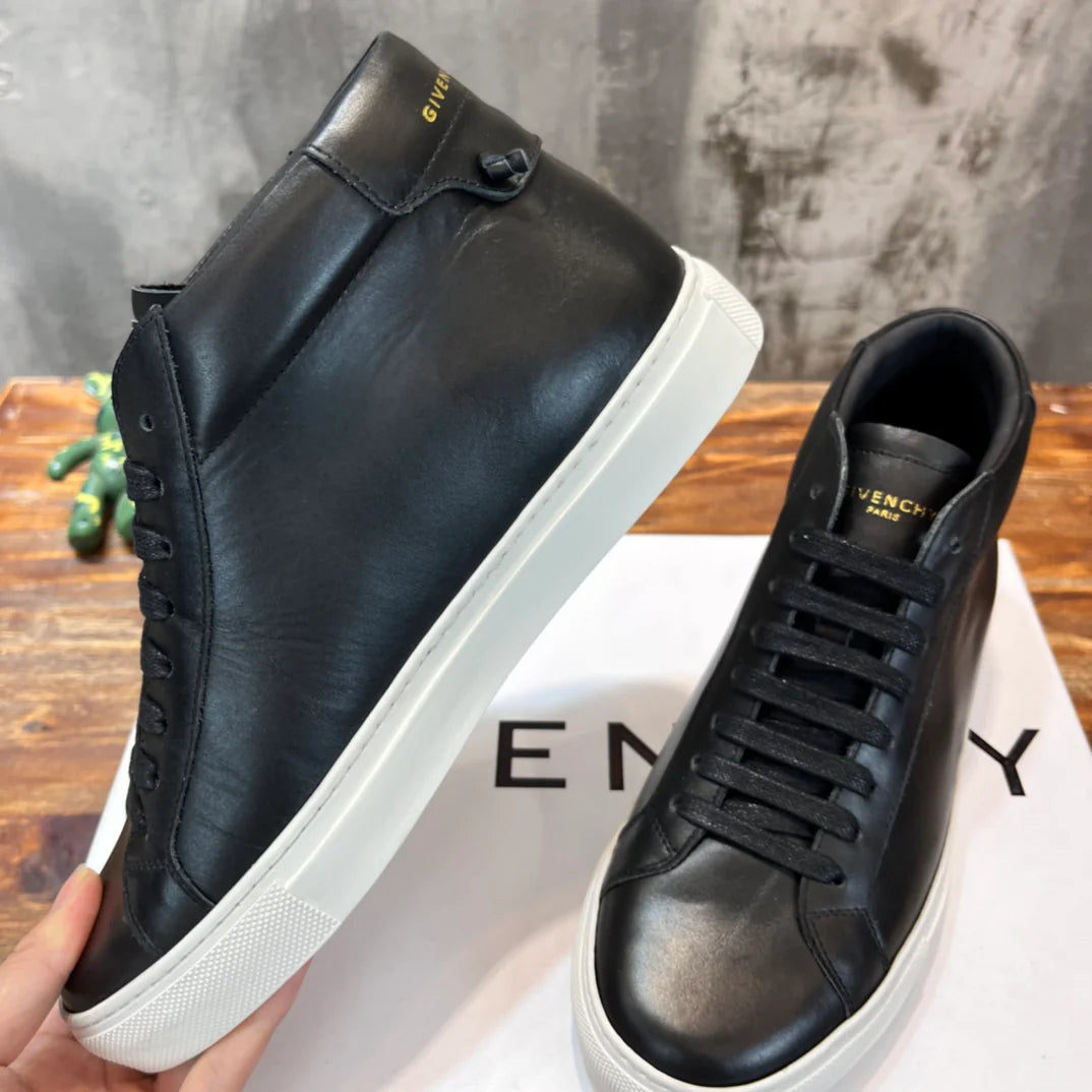 GVC SNEAKER