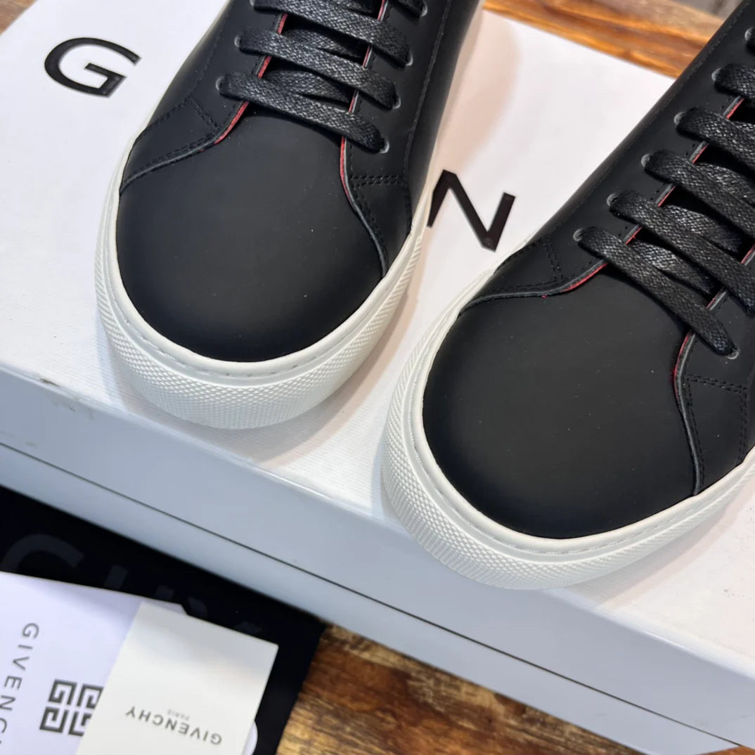 GVC SNEAKER