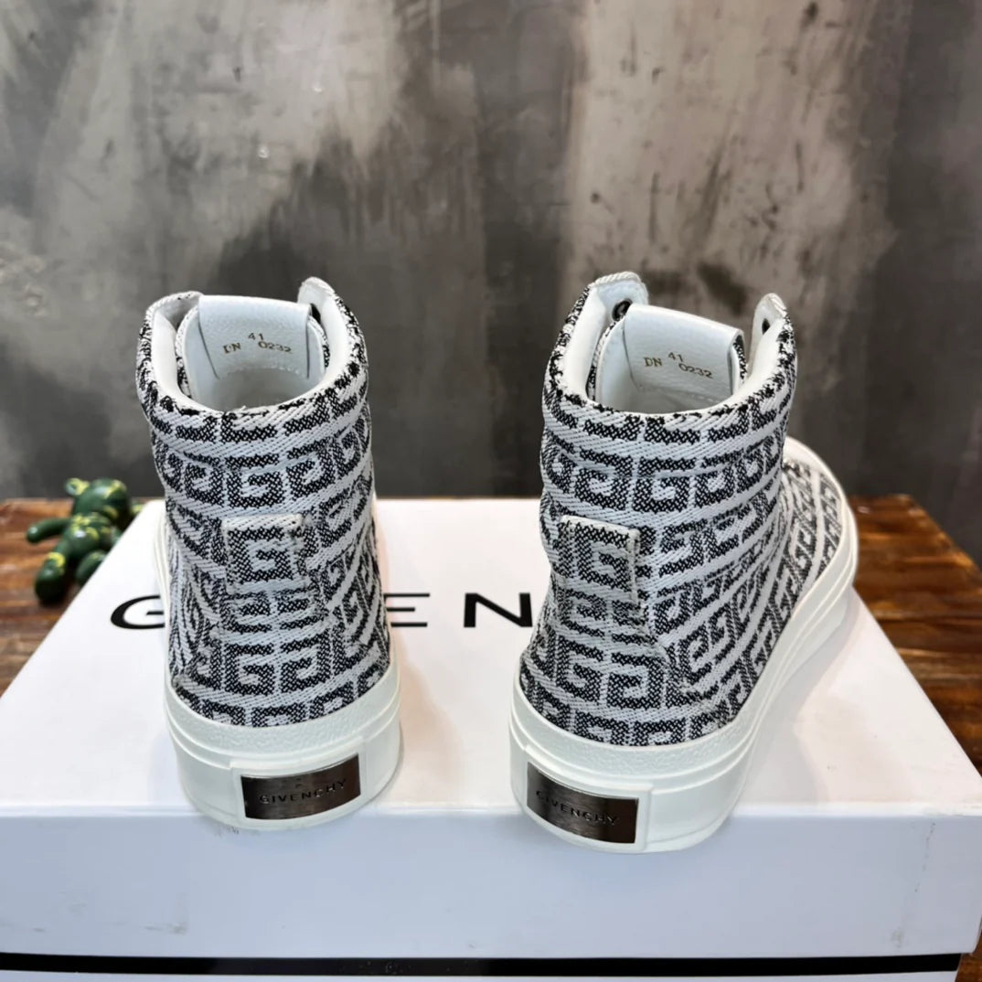 GVC SNEAKER