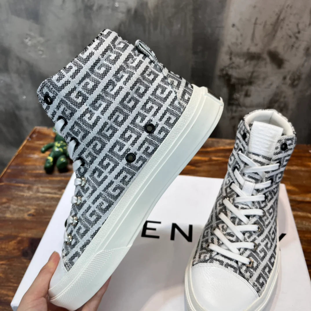 GVC SNEAKER