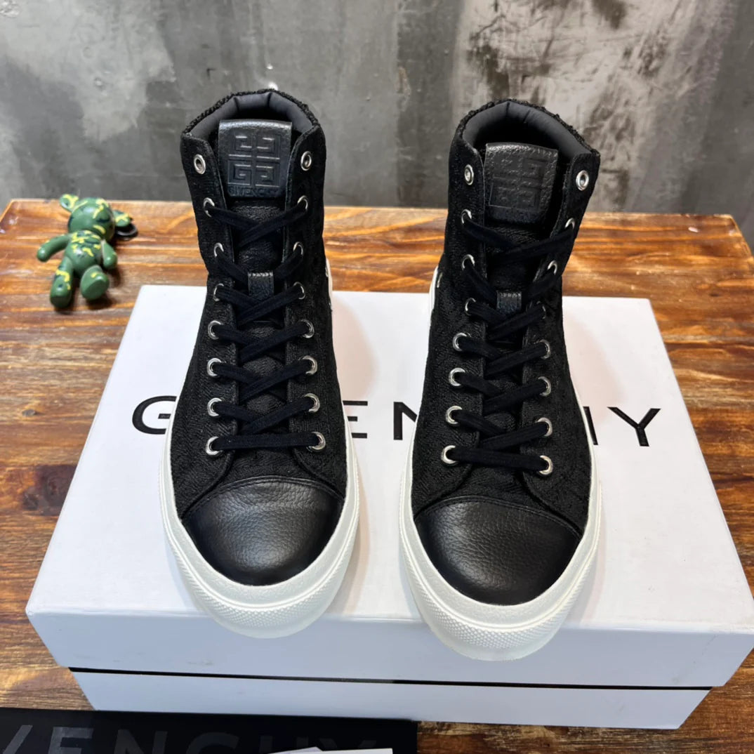 GVC SNEAKER