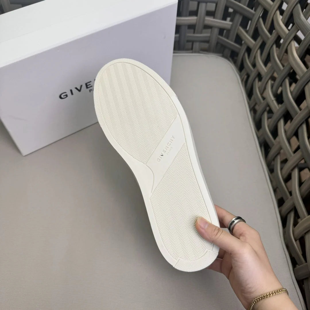 GVC SNEAKER
