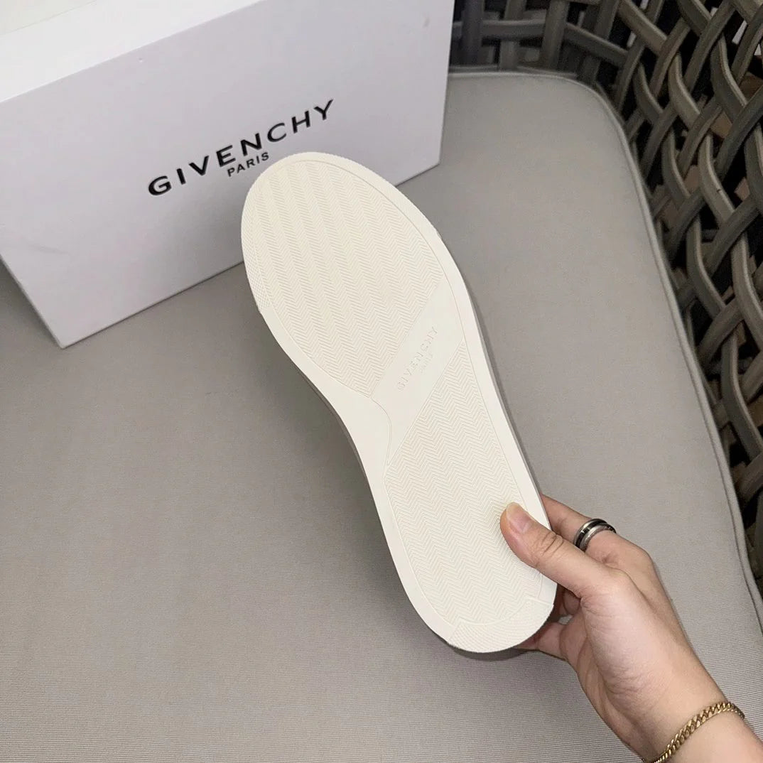 GVC SNEAKER